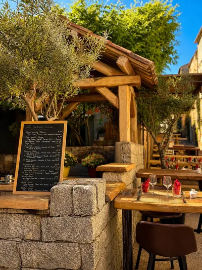Ardoise des cocktails corses maison au bar d'A Pergola, Porto-Vecchio